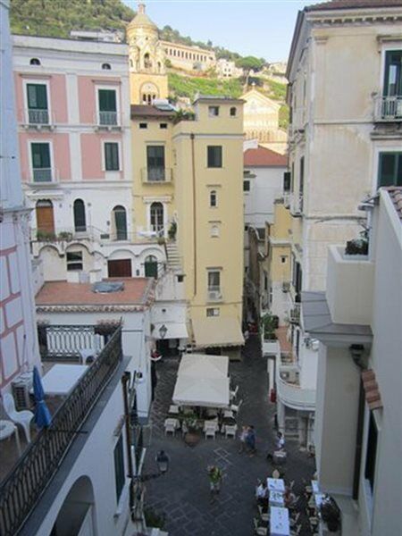Un Po'... Amalfi